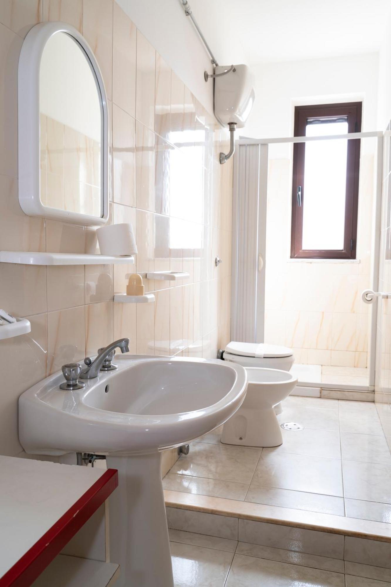 מרינה די קמרוטה Jolly Residence מראה חיצוני תמונה
