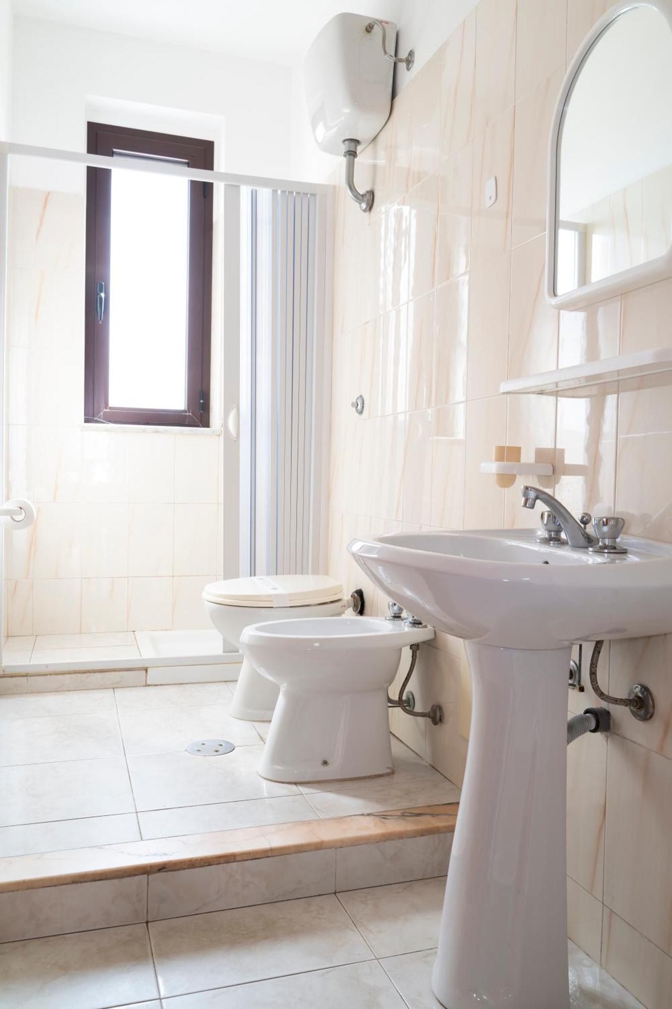 מרינה די קמרוטה Jolly Residence מראה חיצוני תמונה